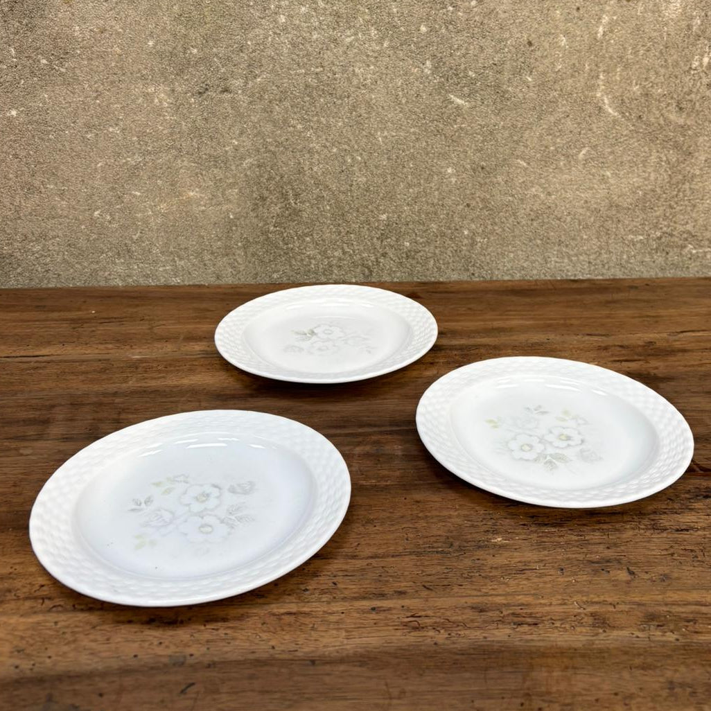 Assiette à dessert décor fleur sélectionné par déco à deux 