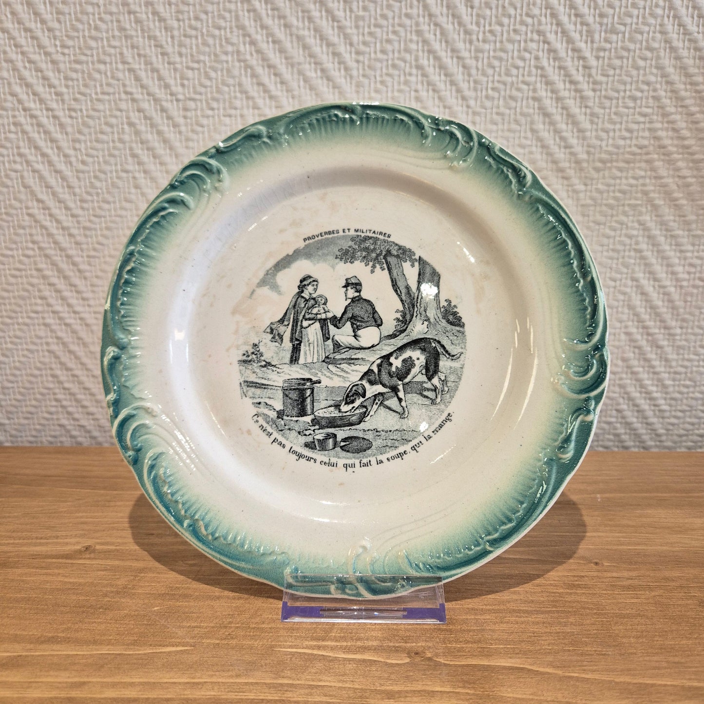 Assiette à dessert parlante – Décoration vintage & mobilier restauré | Déco à Deux