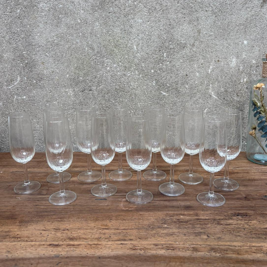 Ensemble de flutes de champagne sélectionné par déco à deux 