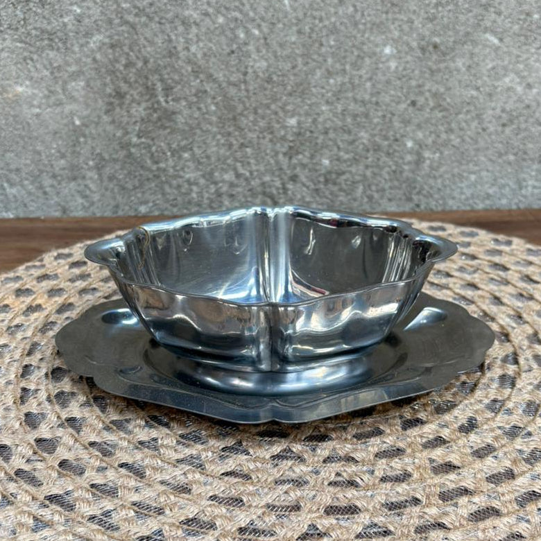 Saucier vintage en inox sélectionné par déco à deux 