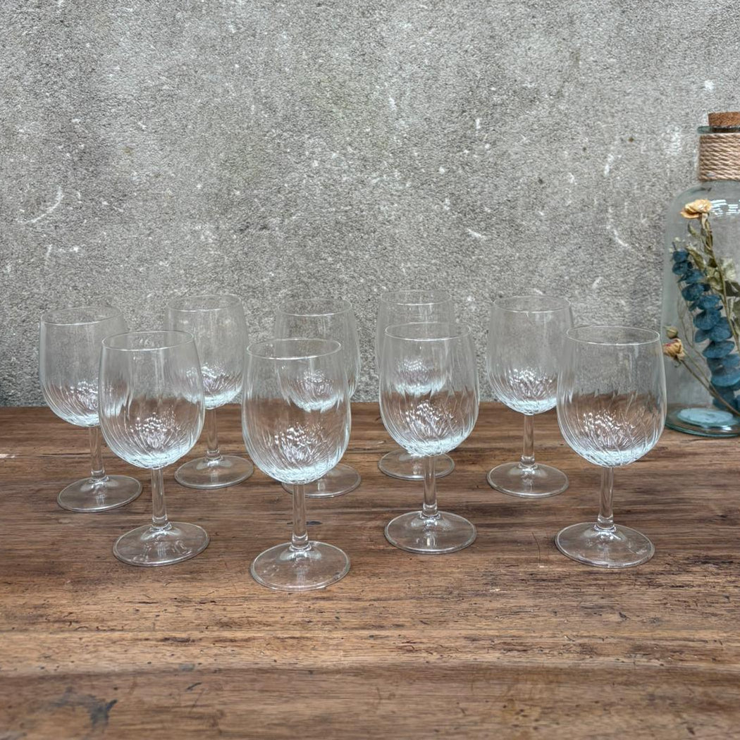 Verre à eau sur pied sélectionné par déco à deux 