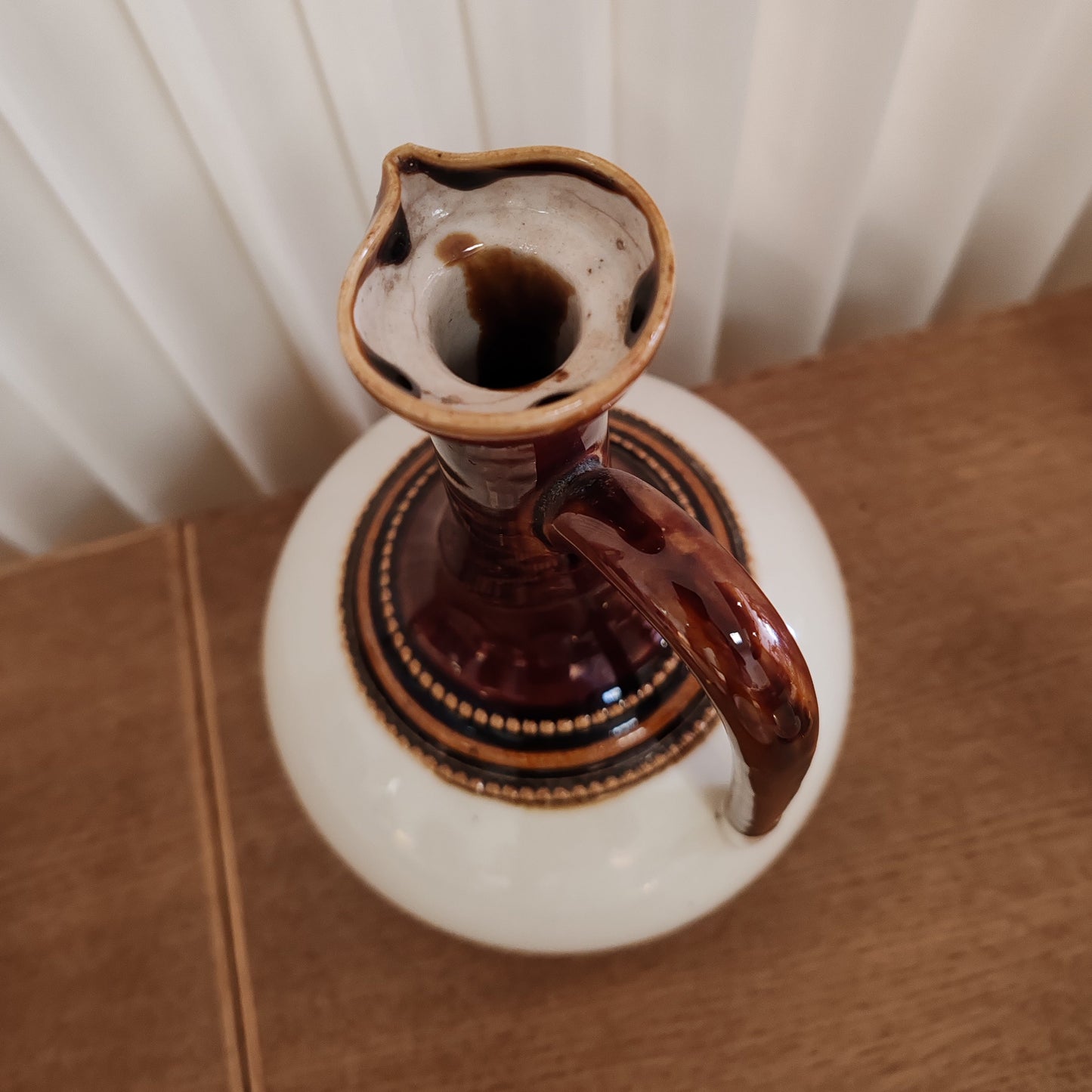 Ancienne Cruche huile et vinaigre vintage – objet de seconde main sélectionné par Déco à Deux
