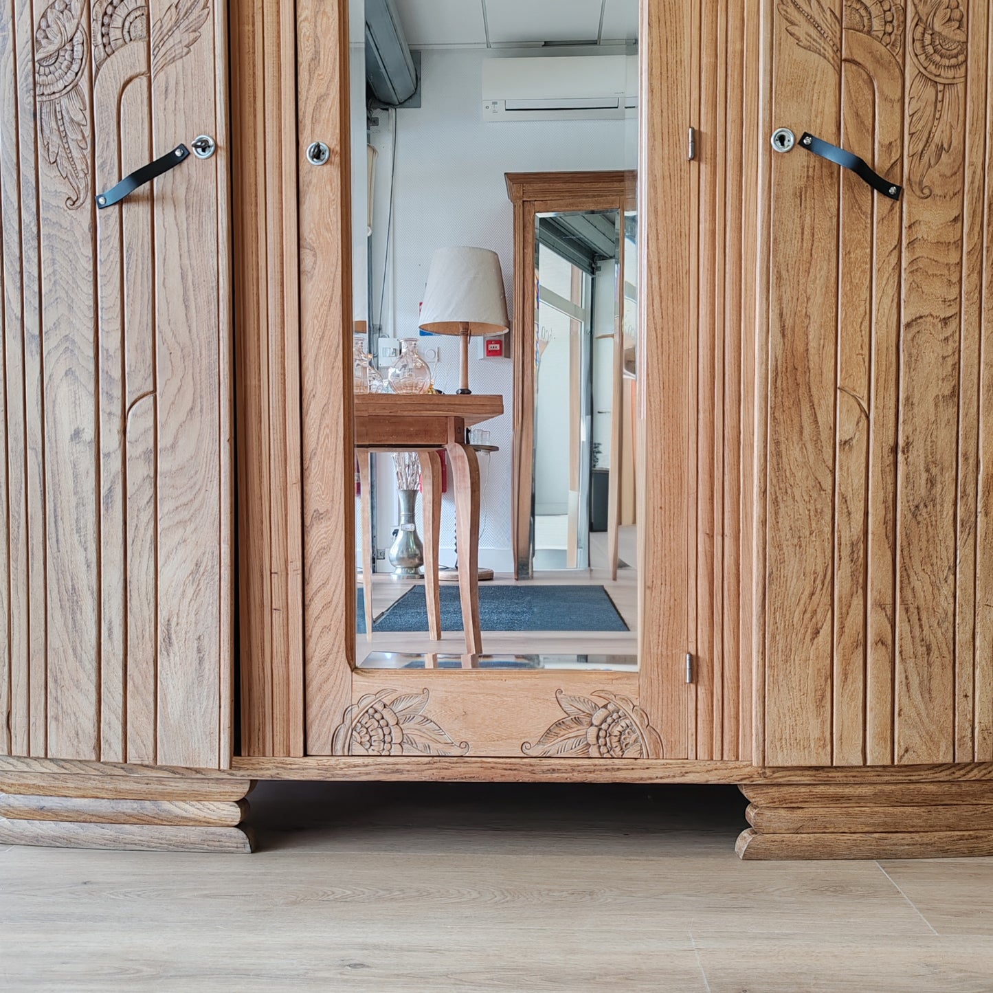 Armoire art déco vintage – objet de seconde main sélectionné par Déco à Deux