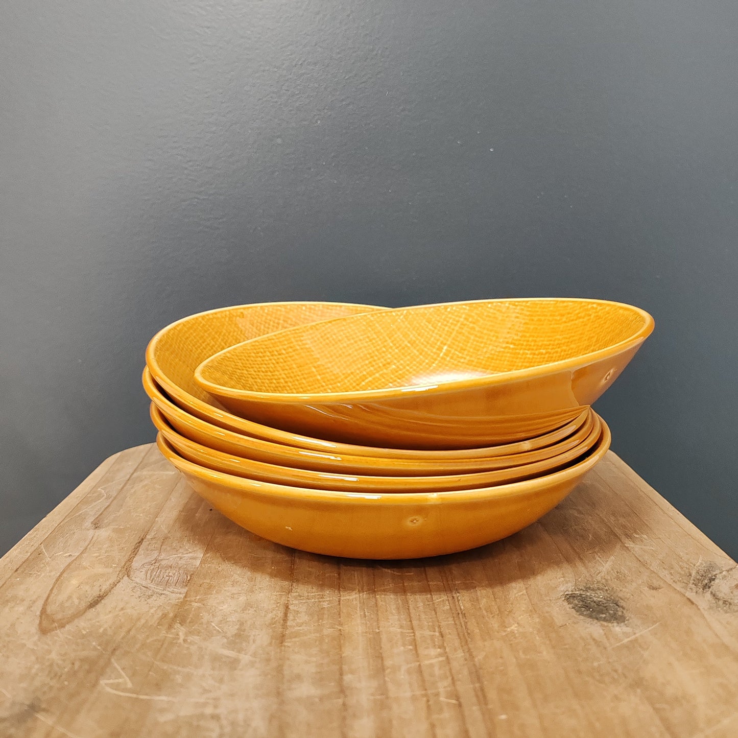 Assiette creuse miramar vintage – objet de seconde main sélectionné par Déco à Deux
