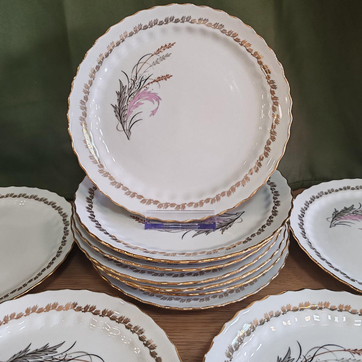 Assiette Saint Amand vintage – objet de seconde main sélectionné par Déco à Deux