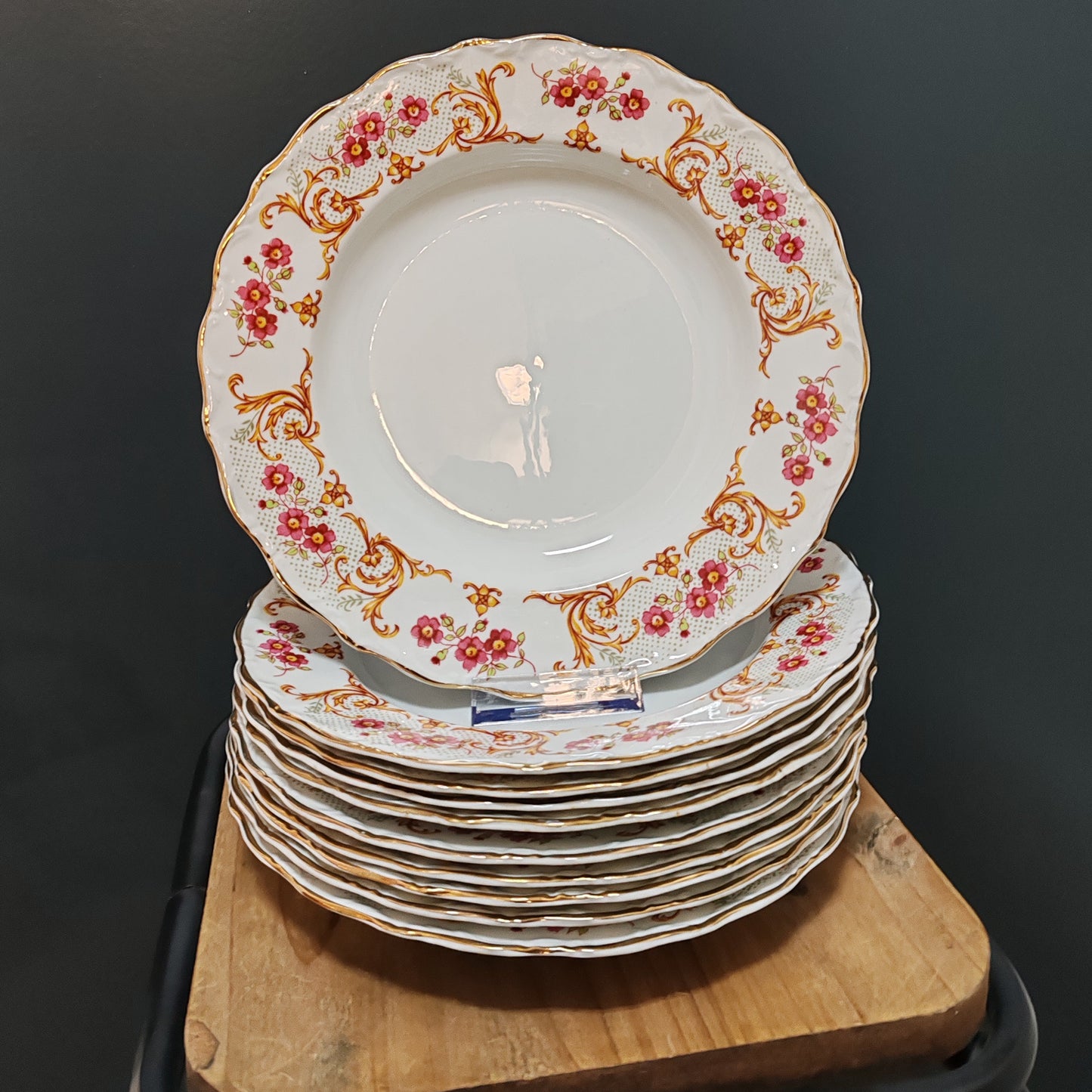Assiettes creuses en porcelaine Digoin vintage – objet de seconde main sélectionné par Déco à Deux
