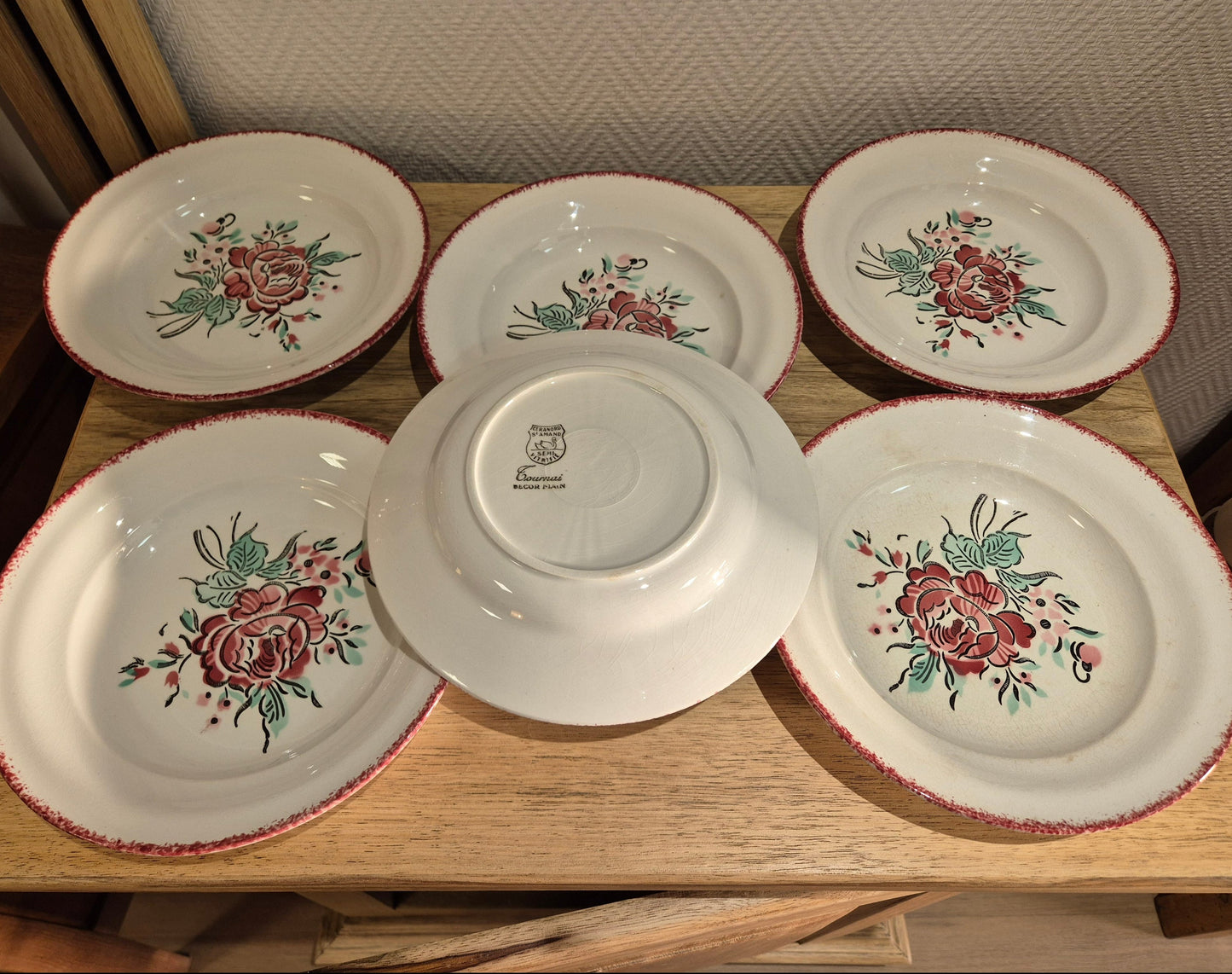 Assiettes creuses ST AMAND vintage – objet de seconde main sélectionné par Déco à Deux
