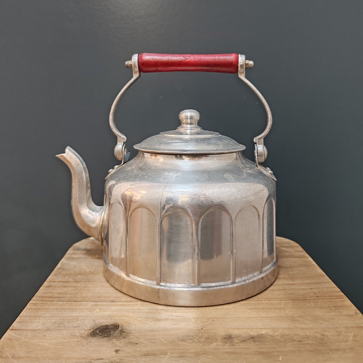 Bouilloire vintage – objet de seconde main sélectionné par Déco à Deux