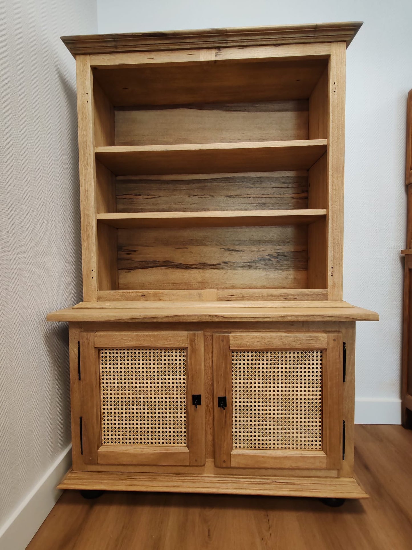 Buffet deux corps vintage – objet de seconde main relooke par Déco à Deux

