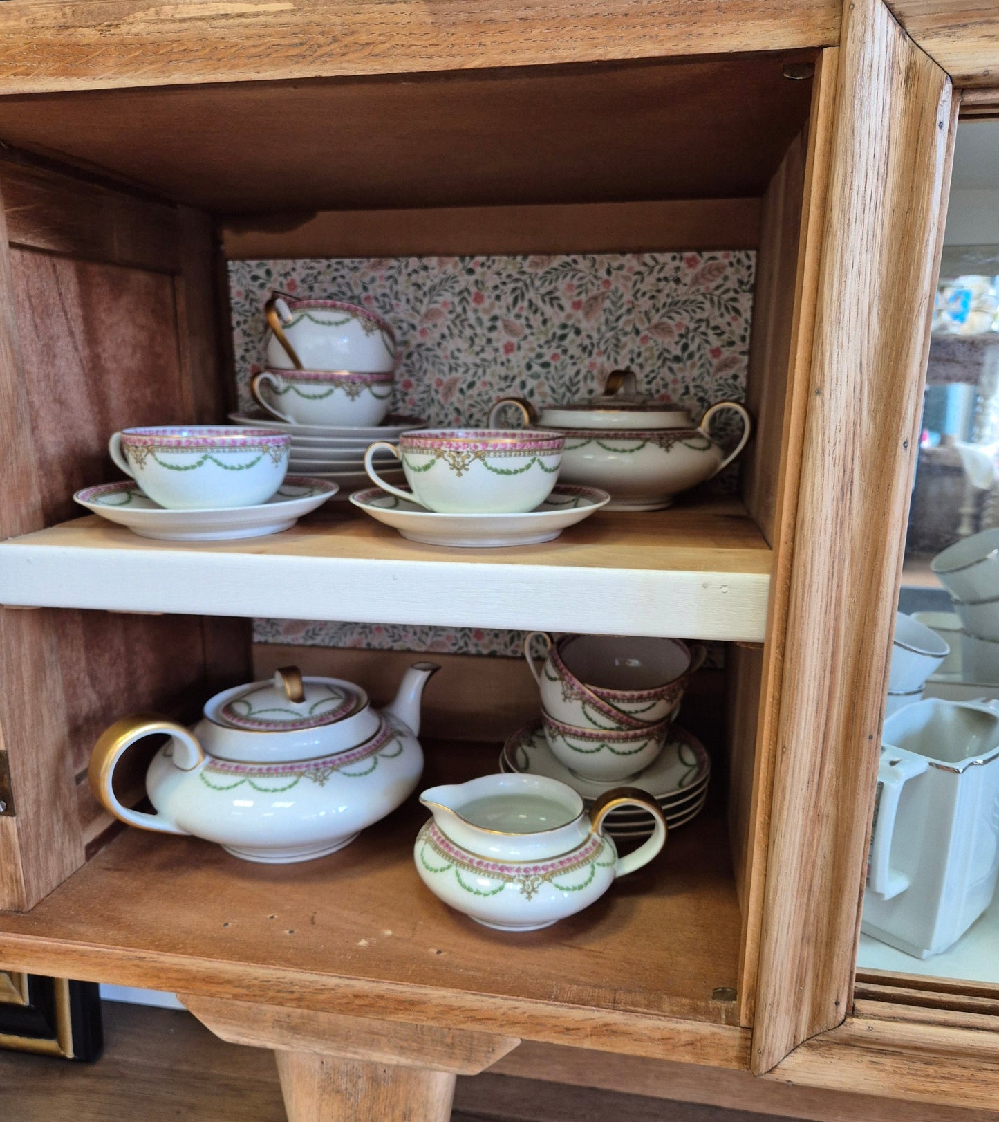 Buffet entièrement restauré vintage – objet de seconde main sélectionné par Déco à Deux
