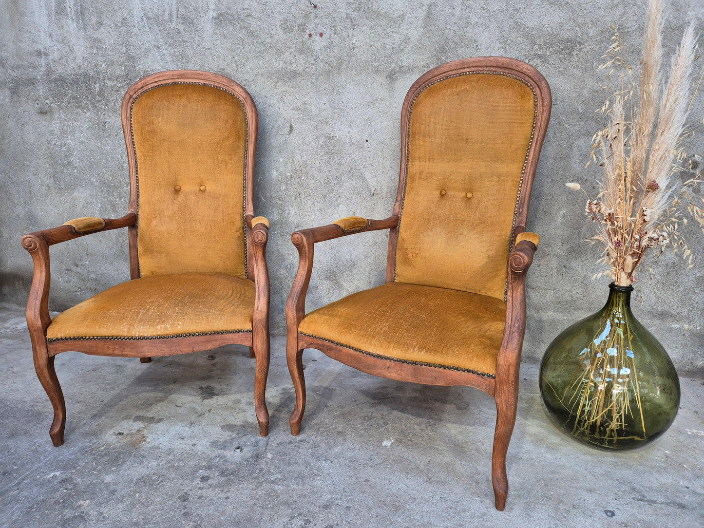 Fauteuil Voltaire vintage – objet de seconde main sélectionné par Déco à Deux
