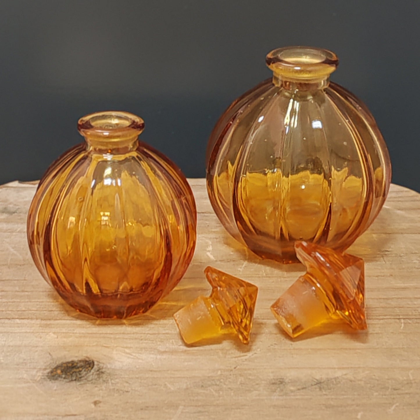 Flacons de parfums vintage – objet de seconde main sélectionné par Déco à Deux