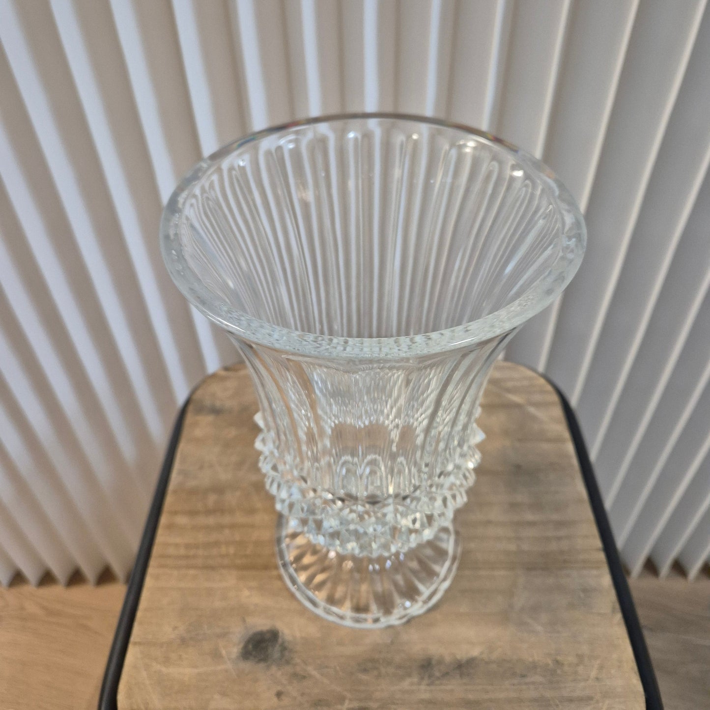 Grand vase sur pied cristal vintage – objet de seconde main sélectionné par Déco à Deux
