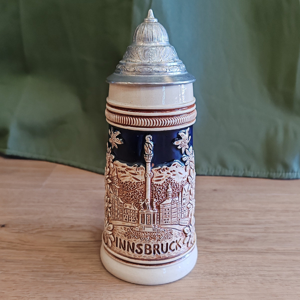 Grande chope à bière - objet de seconde main sélectionné par Déco à Deux
