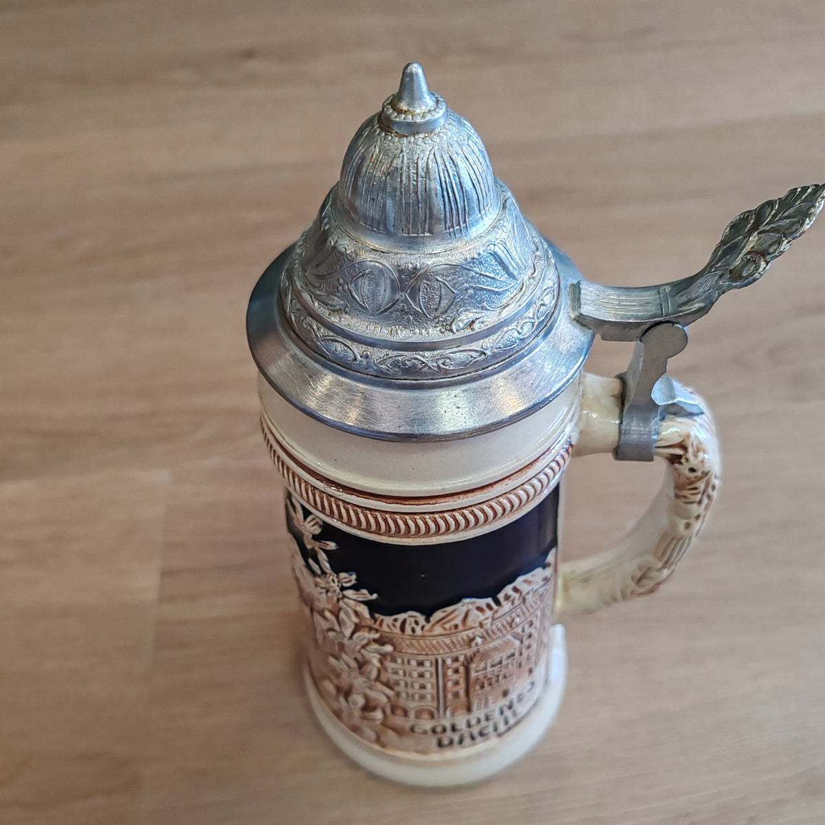 Grande chope à bière - objet de seconde main sélectionné par Déco à Deux