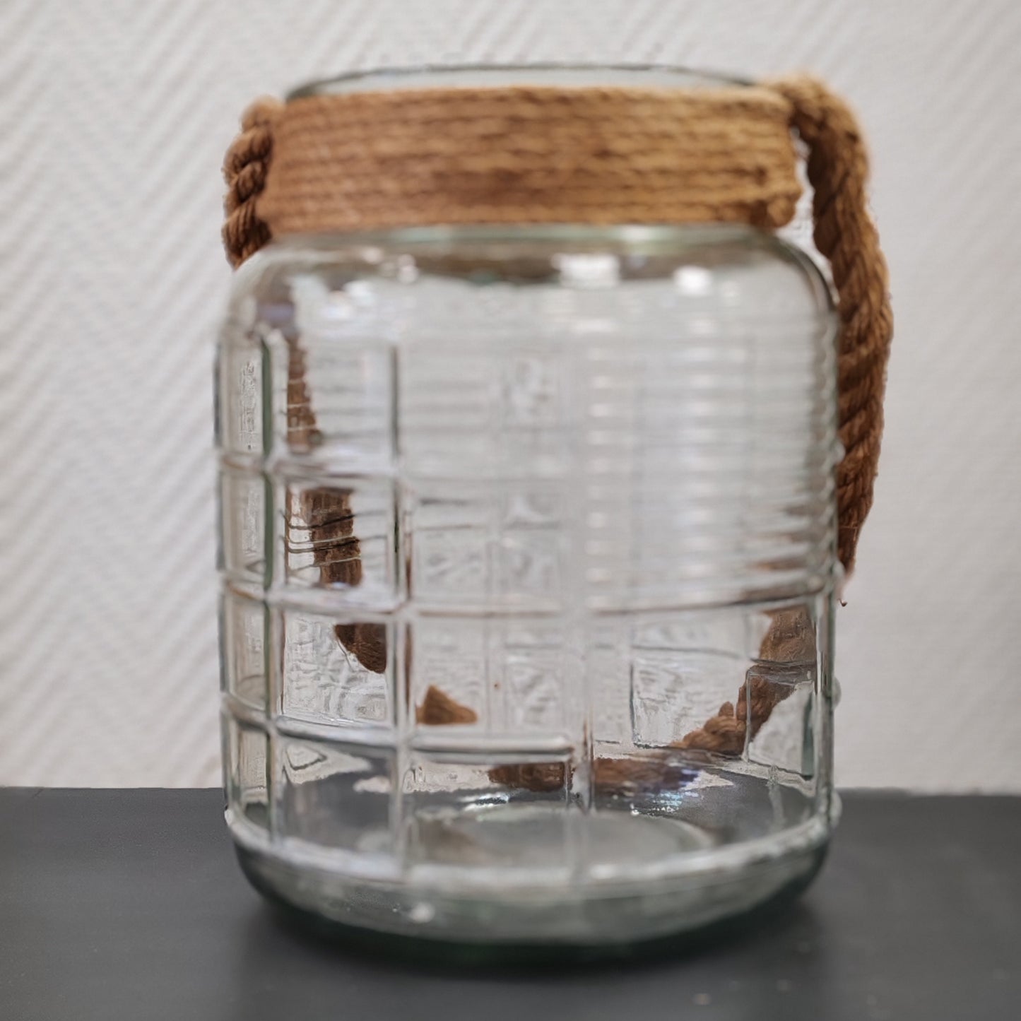 Grande lanterne avec corde vintage – objet de seconde main sélectionné par Déco à Deux