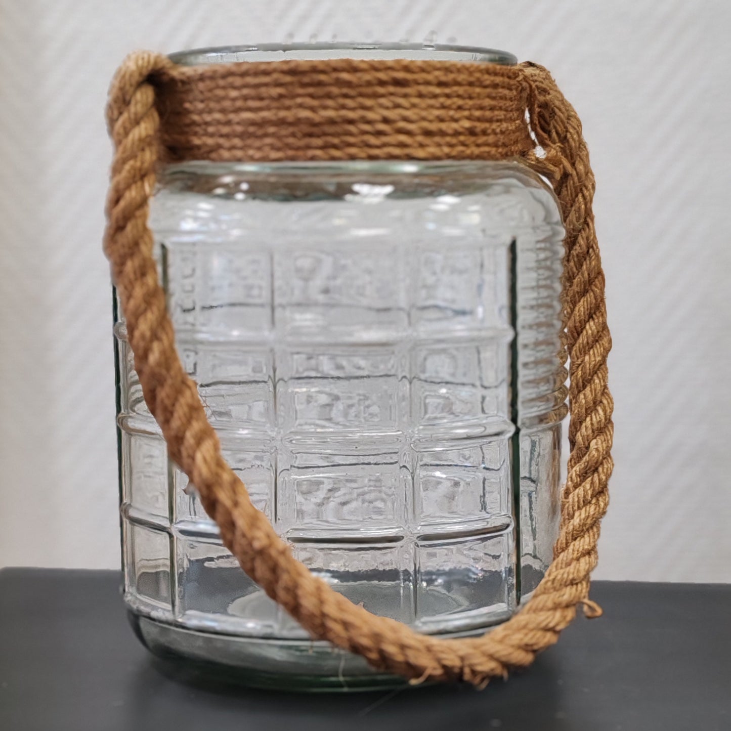 Grande lanterne avec corde vintage – objet de seconde main sélectionné par Déco à Deux