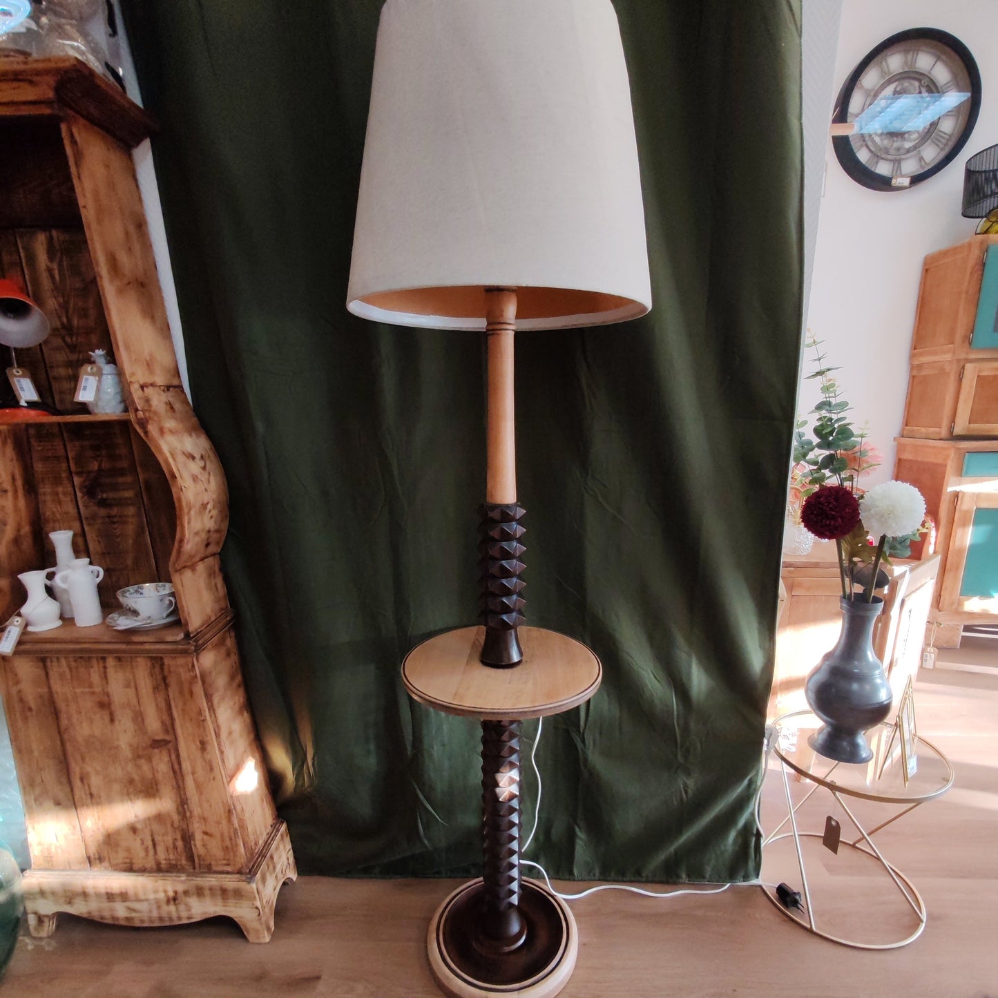Lampadaire vintage – objet de seconde main sélectionné par Déco à Deux