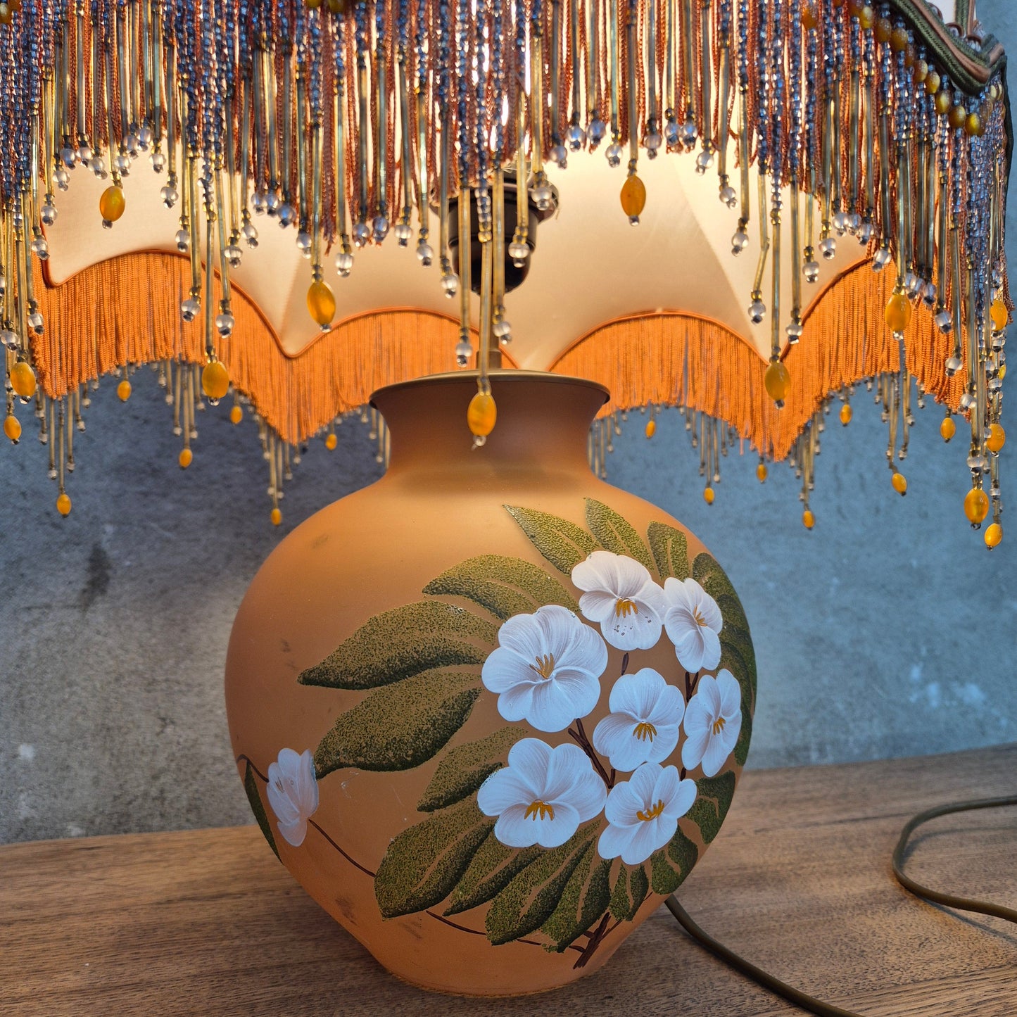 Lampe à poser en verre bohème vintage – objet de seconde main sélectionné par Déco à Deux