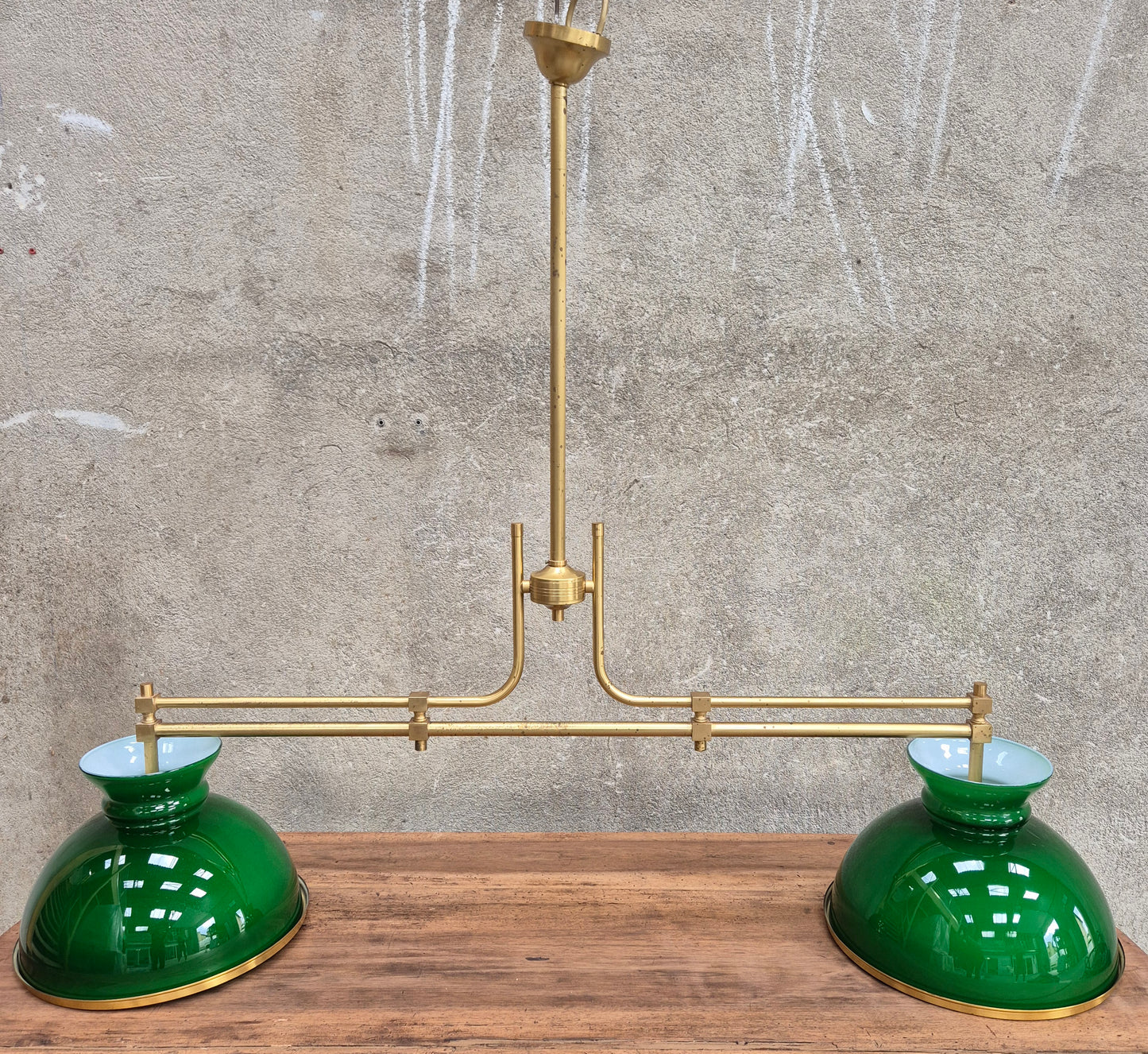 Lustre de billard ancien vintage – objet de seconde main sélectionné par Déco à Deux