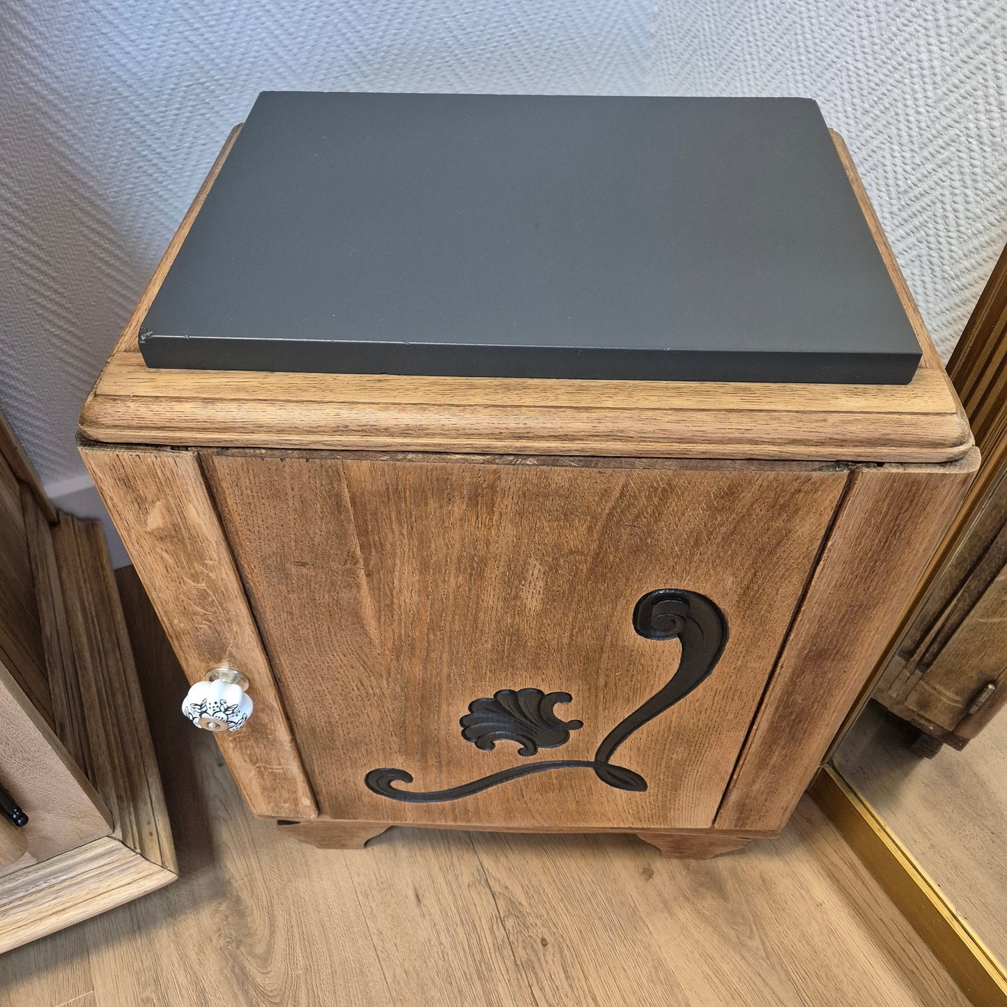 Meuble de chevet Art déco vintage – objet de seconde main sélectionné par Déco à Deux
