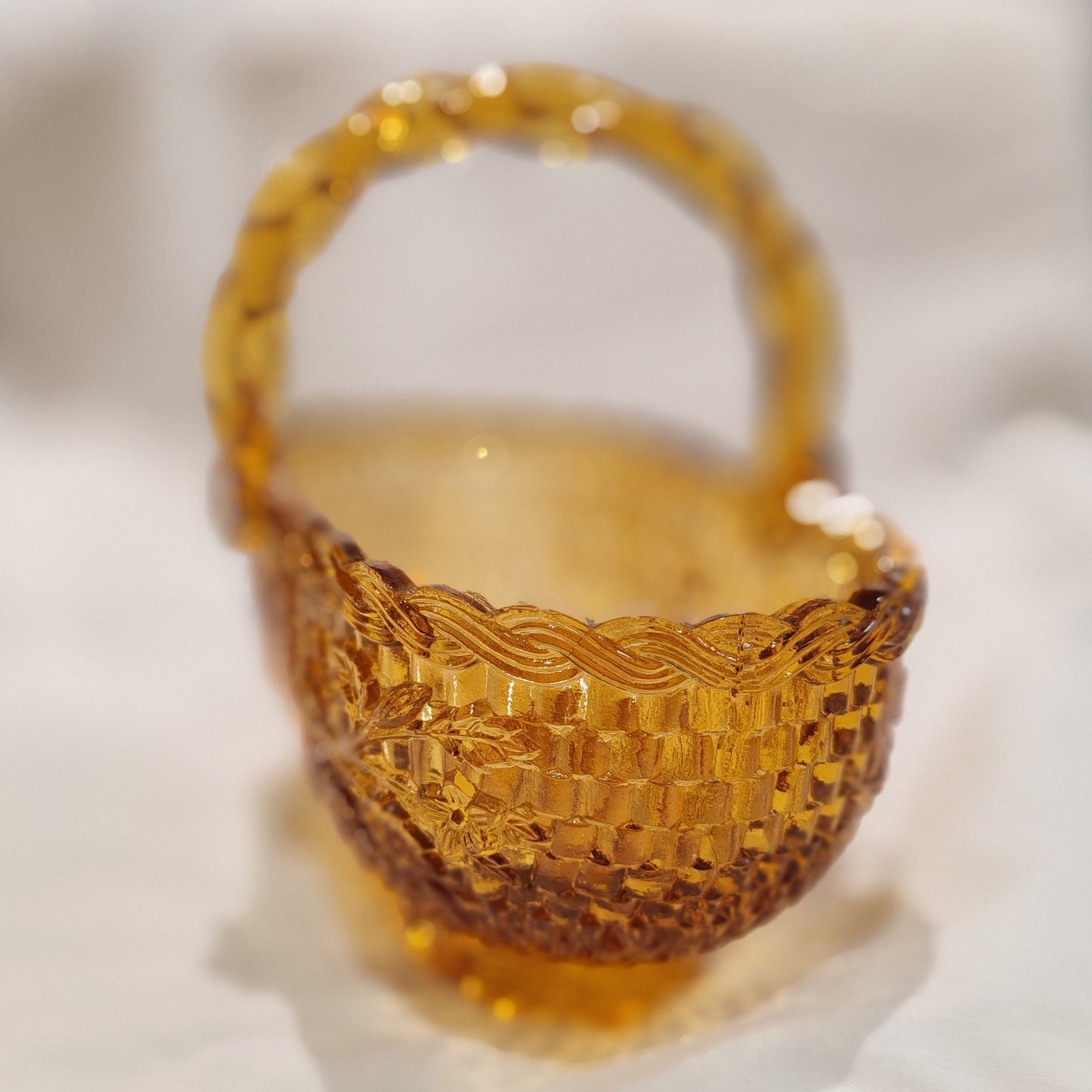 Panier ambré vintage – objet de seconde main sélectionné par Déco à Deux