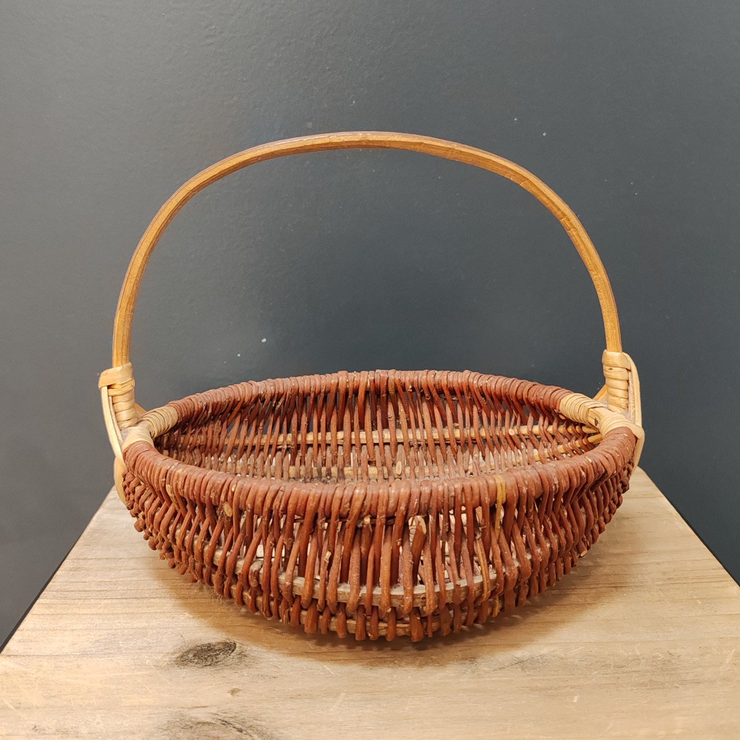 petit panier vintage – objet de seconde main sélectionné par Déco à Deux