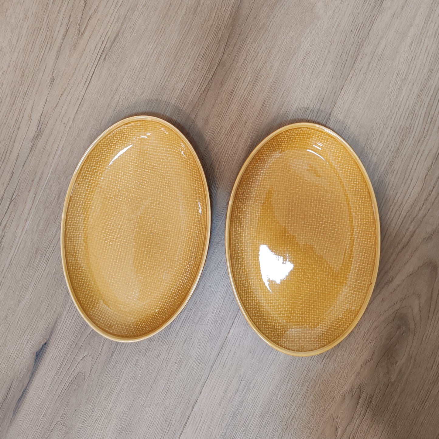 Petits plats ovales miramar vintage – objet de seconde main sélectionné par Déco à Deux