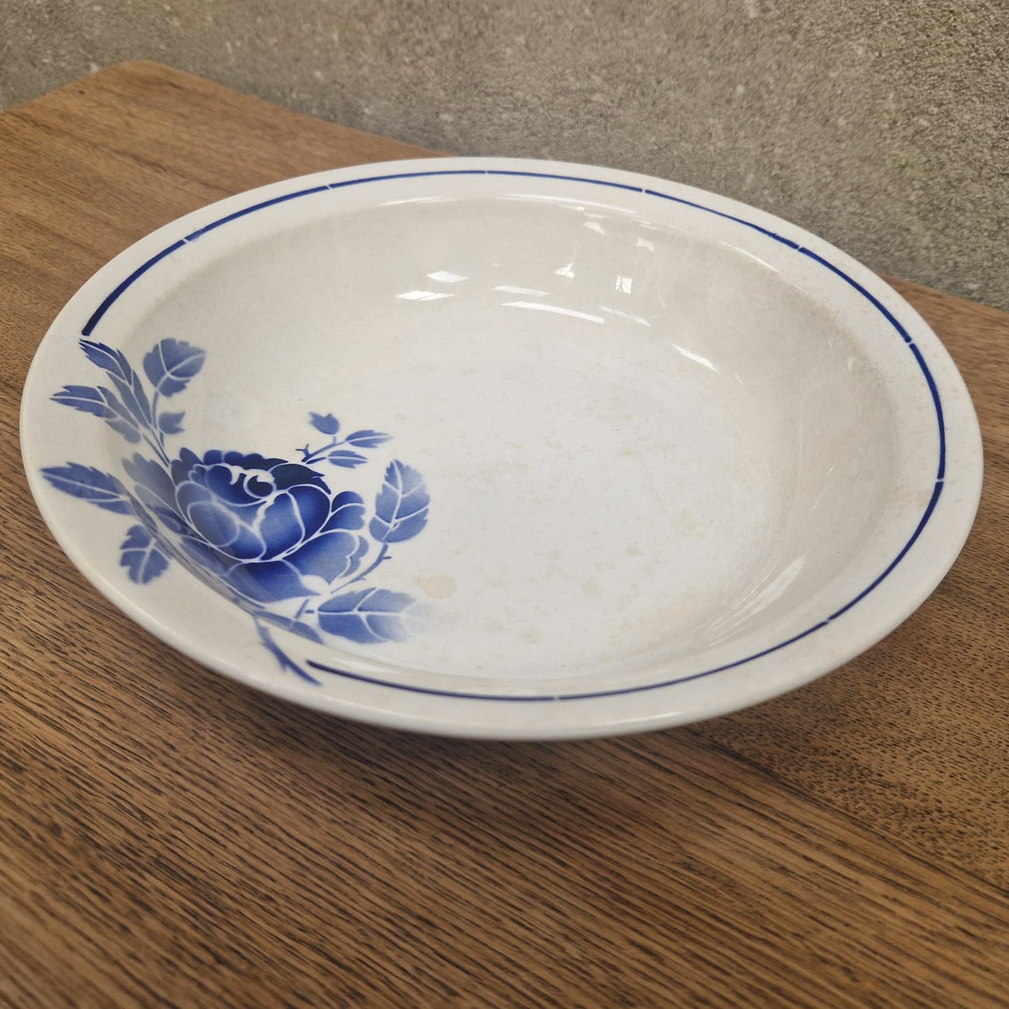 Plat de service ancien St Amand vintage – objet de seconde main sélectionné par Déco à Deux
