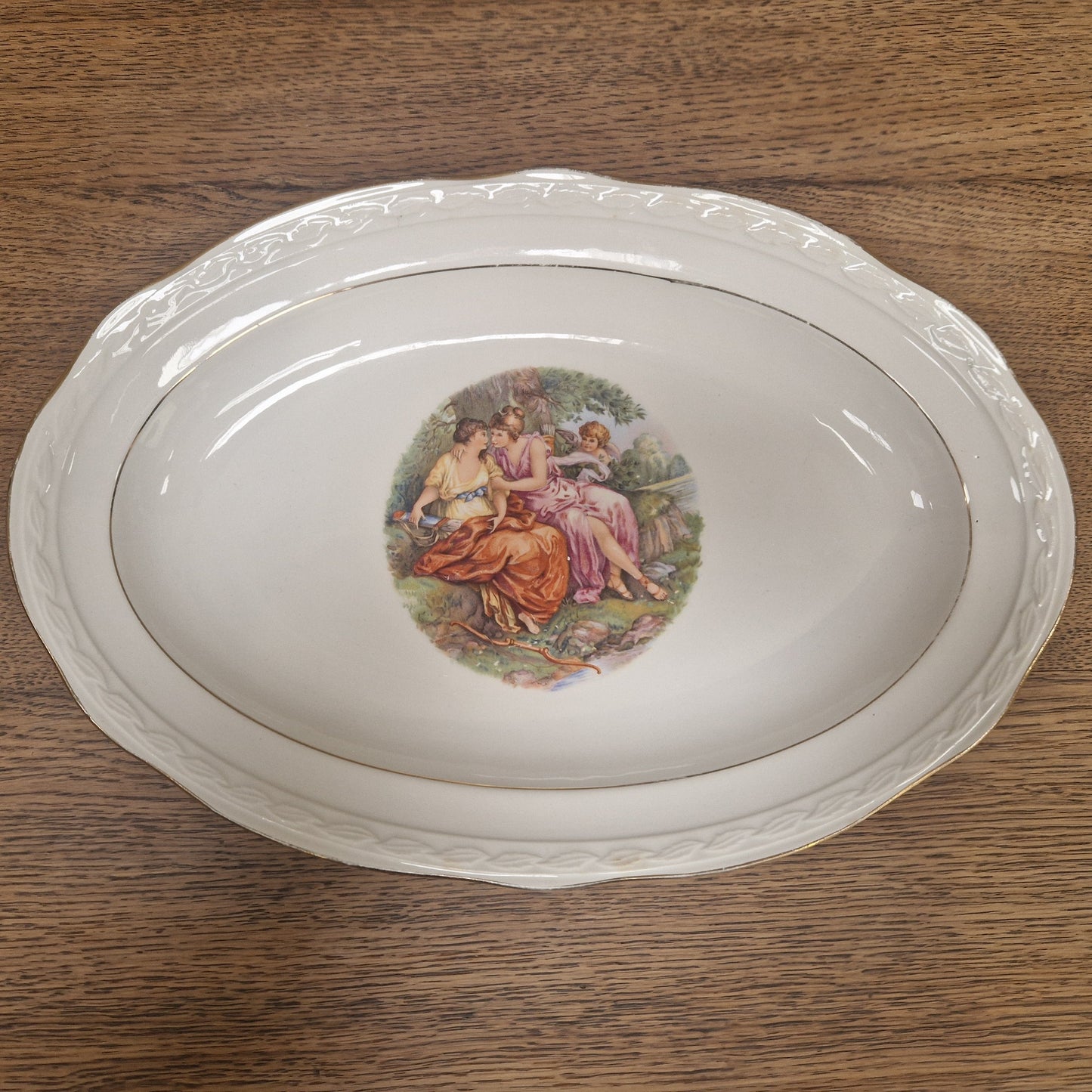 Plat en porcelaine vintage – objet de seconde main sélectionné par Déco à Deux