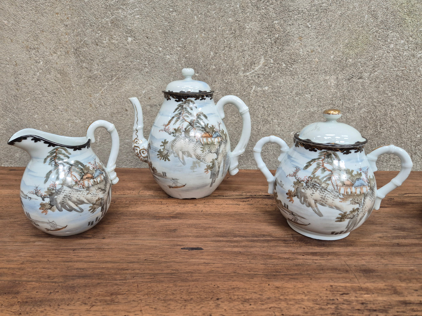 Service à thé en porcelaine vintage – objet de seconde main sélectionné par Déco à Deux