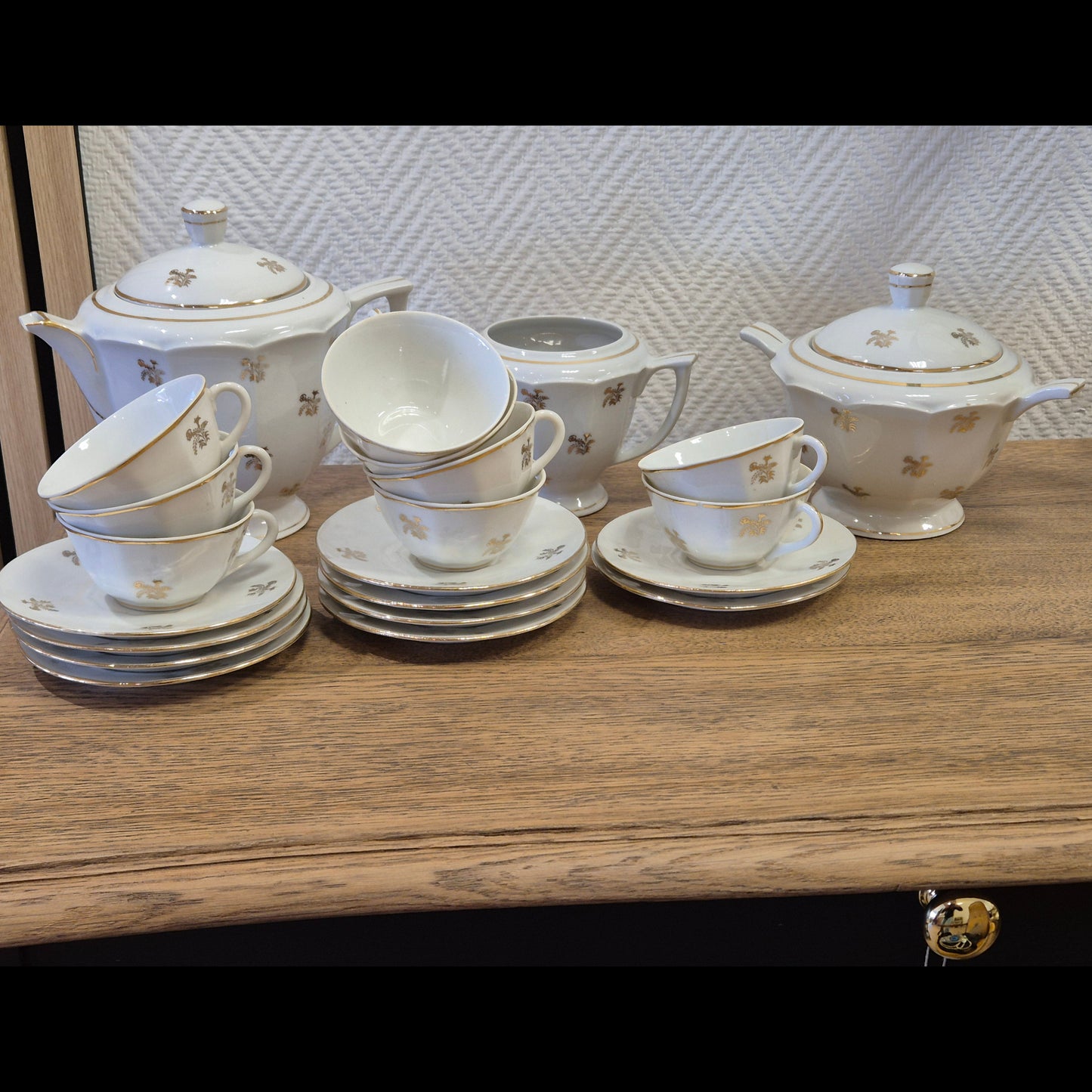 Service en porcelaine véritable vintage – objet de seconde main sélectionné par Déco à Deux
