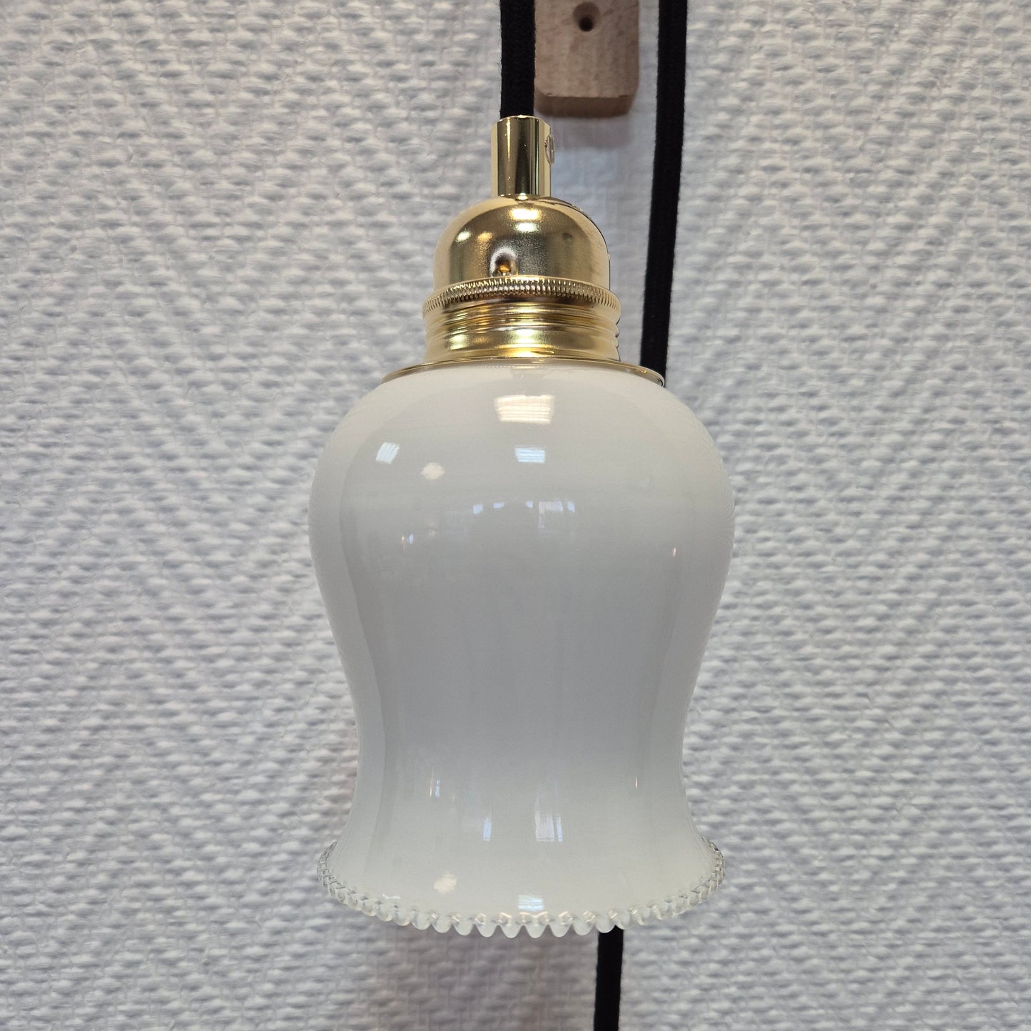 Suspension baladeuse vintage – objet de seconde main sélectionné par Déco à Deux
