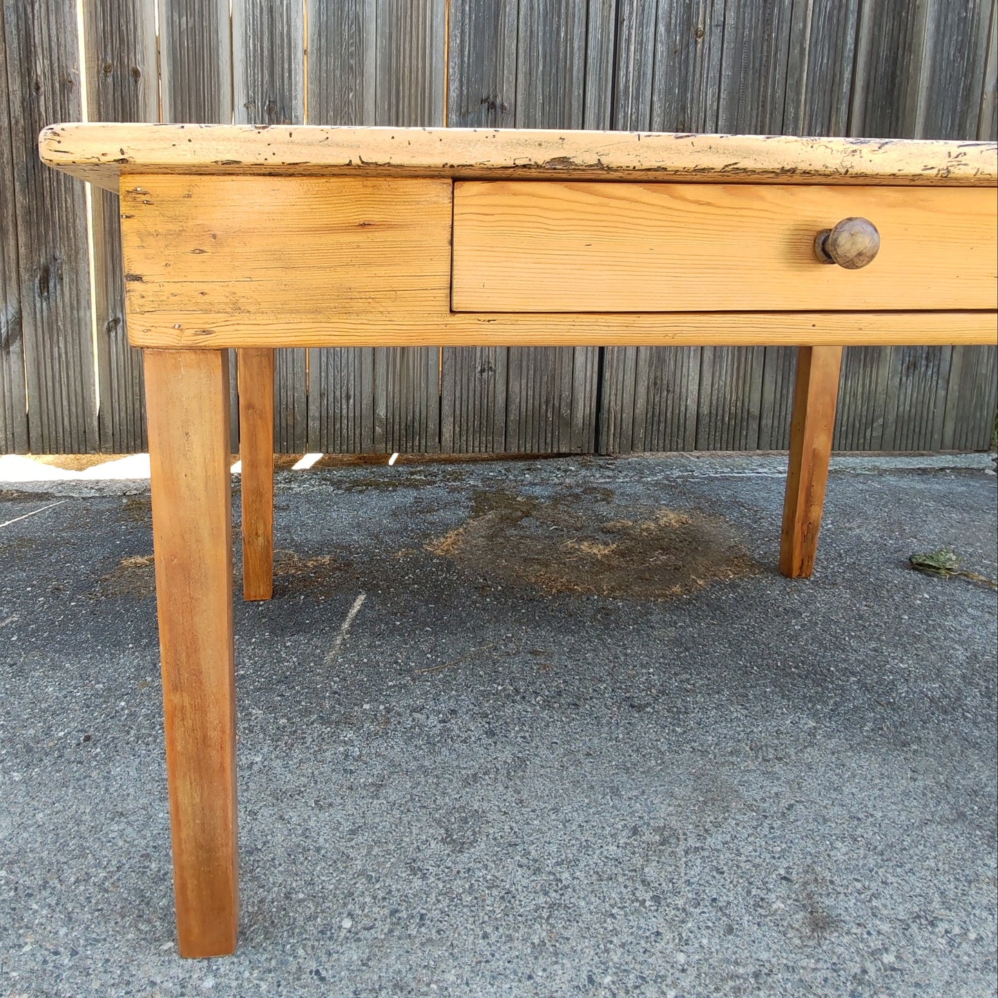 Table basse vintage – objet de seconde main sélectionné par Déco à Deux