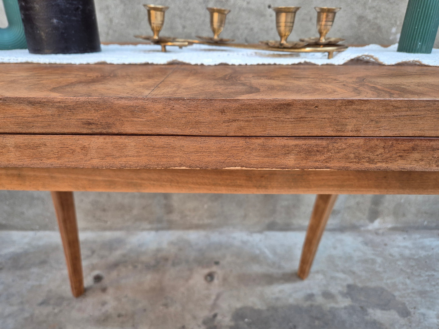 Table portefeuille vintage – objet de seconde main sélectionné par Déco à Deux