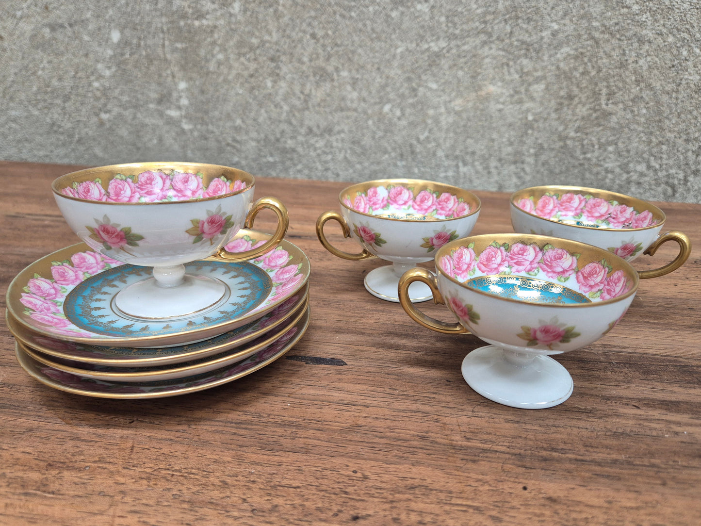 Tasses et soucoupes vintage – objet de seconde main sélectionné par Déco à Deux