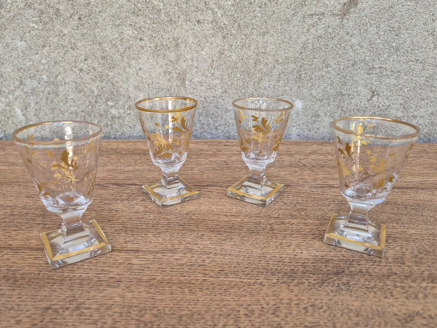 Verres à liqueur vintage – objet de seconde main sélectionné par Déco à Deux